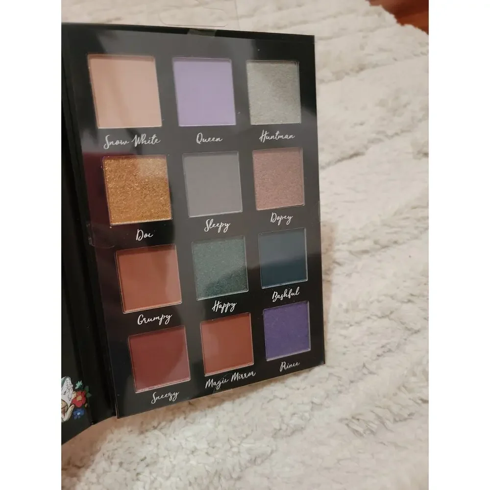 Taste Beauty Disney Snow White 12 Eyeshadow Palette NEW